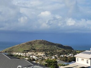 Beach/ocean view - House with ocean view/Bluff - short distance from beach and restaurants/cafes (Encounter Bay)