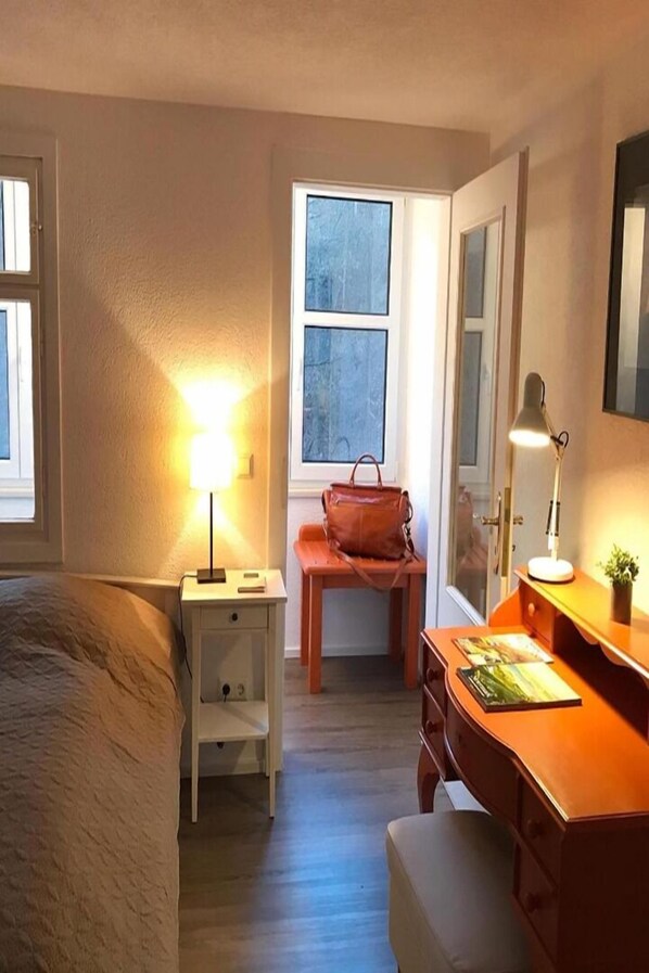 3 bedrooms, free WiFi, bed sheets
