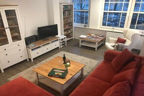 Smart TV, books, offices