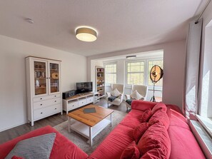 Smart TV, books, offices