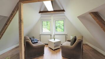 Smart TV, books, offices