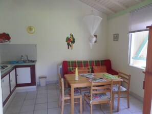 Dining - Detached apartment in villa (DESHAIES)