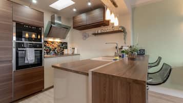 Apartment, Private Bathroom | Shared kitchen