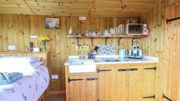 Cottage | 1 phòng ngủ, trang trí khác biệt