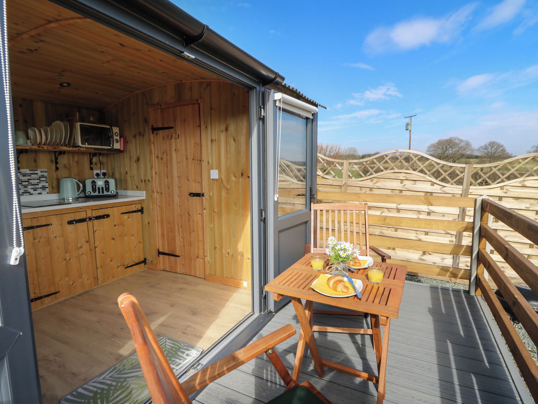 平房 | 室外用餐