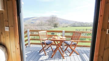 Cottage | Outdoor dining