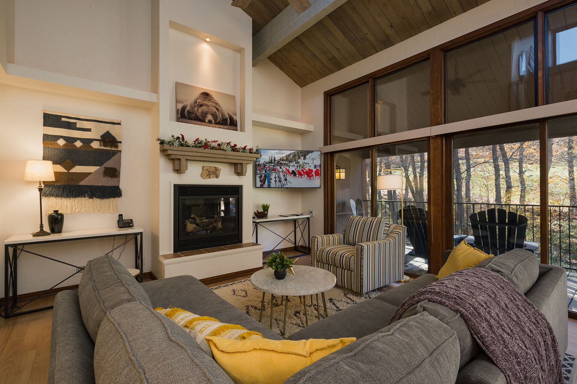 10 min to Ski - On Golf Course - AC/Pool/Hot Tub - Tamarron #786