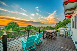 تناول الطعام با�لخارج