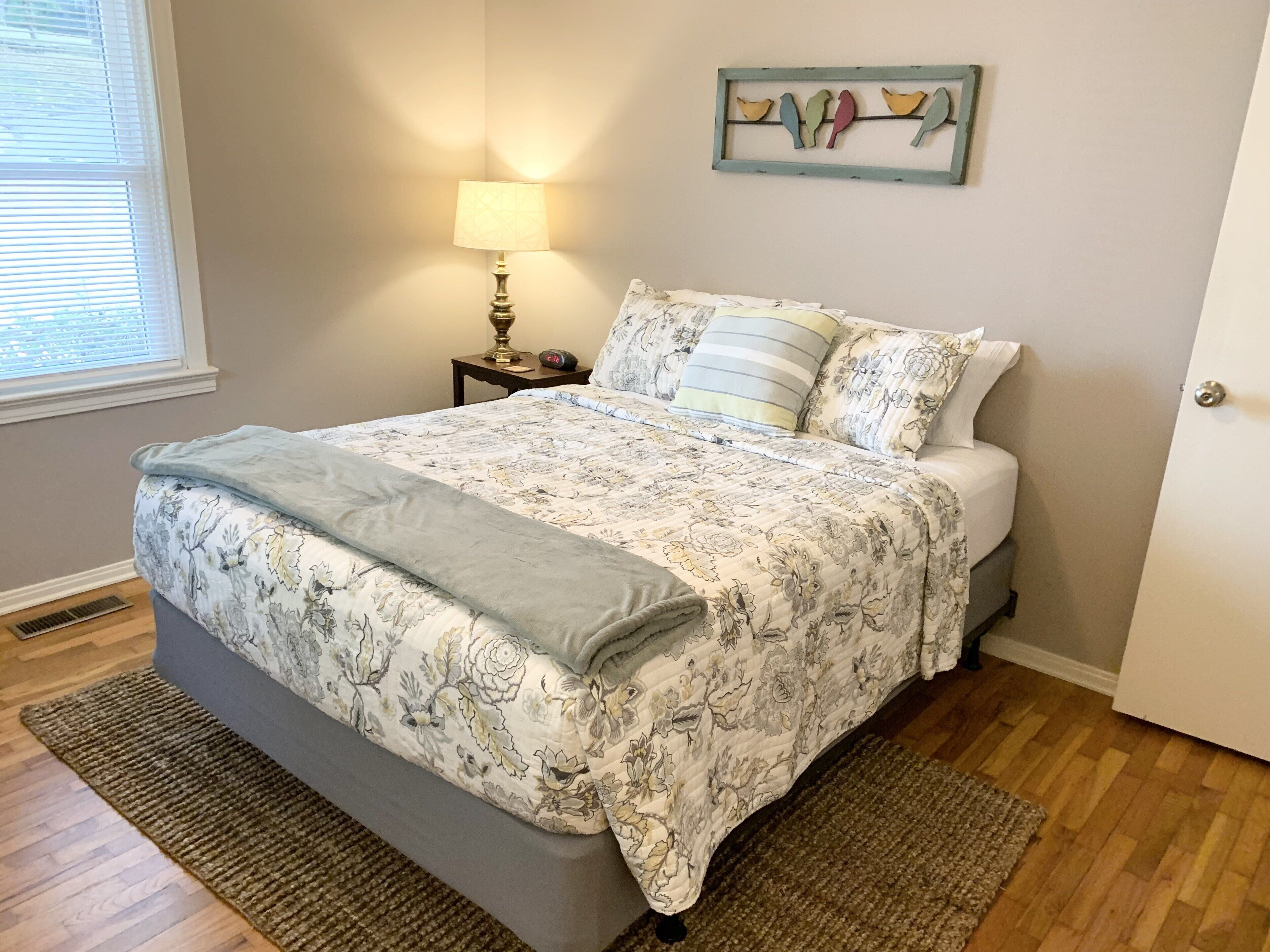 2 bedrooms, in-room safe, iron/ironing board, travel crib