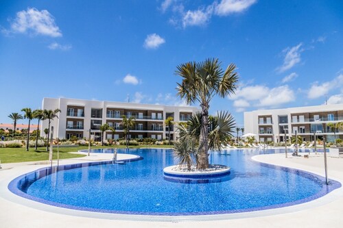 Brand New Luxury Apartment 1st Line Beach and Golf