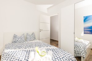 8 Schlafzimmer, Bügeleisen/Bügelbrett, Reisekinderbett, kostenloses WLAN