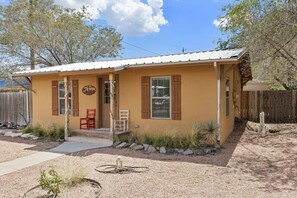 Exterior - The Cowboy House - Rustic charm (Alpine)