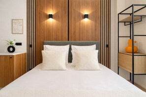 アイロン / アイロン台、旅行用ベビーベッド、WiFi、ベッドシーツ
