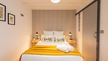 1 dormitorio, tabla de planchar con plancha, wifi gratis y ropa de cama