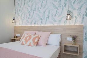 Fer et planche à repasser, Wi-Fi gratuit, draps fournis