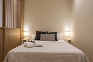 1 habitación, tabla de planchar con plancha, wifi gratis y ropa de cama 