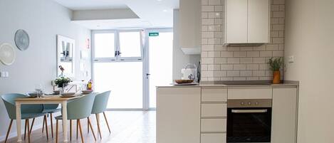 Fridge, microwave, oven, dishwasher