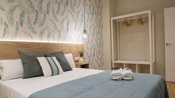 1 slaapkamer, een strijkplank/strijkijzer, gratis wifi, beddengoed