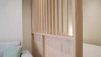 2 slaapkamers, een strijkplank/strijkijzer, gratis wifi, beddengoed