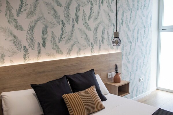 1 habitación, tabla de planchar con plancha, wifi gratis y ropa de cama 