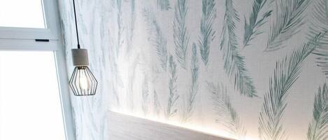 Fer et planche à repasser, Wi-Fi gratuit, draps fournis