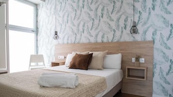 Een strijkplank/strijkijzer, gratis wifi, beddengoed