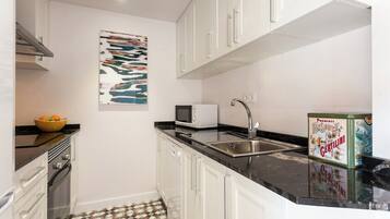 Frigorífic, microones, forn i rentaplats