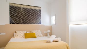3 dormitorios, tabla de planchar con plancha, wifi gratis y ropa de cama