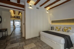 熨斗/熨衣板、免费 WiFi、床单