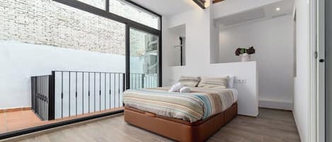 2 chambres, fer et planche Ă repasser, Wi-Fi gratuit, draps fournis
