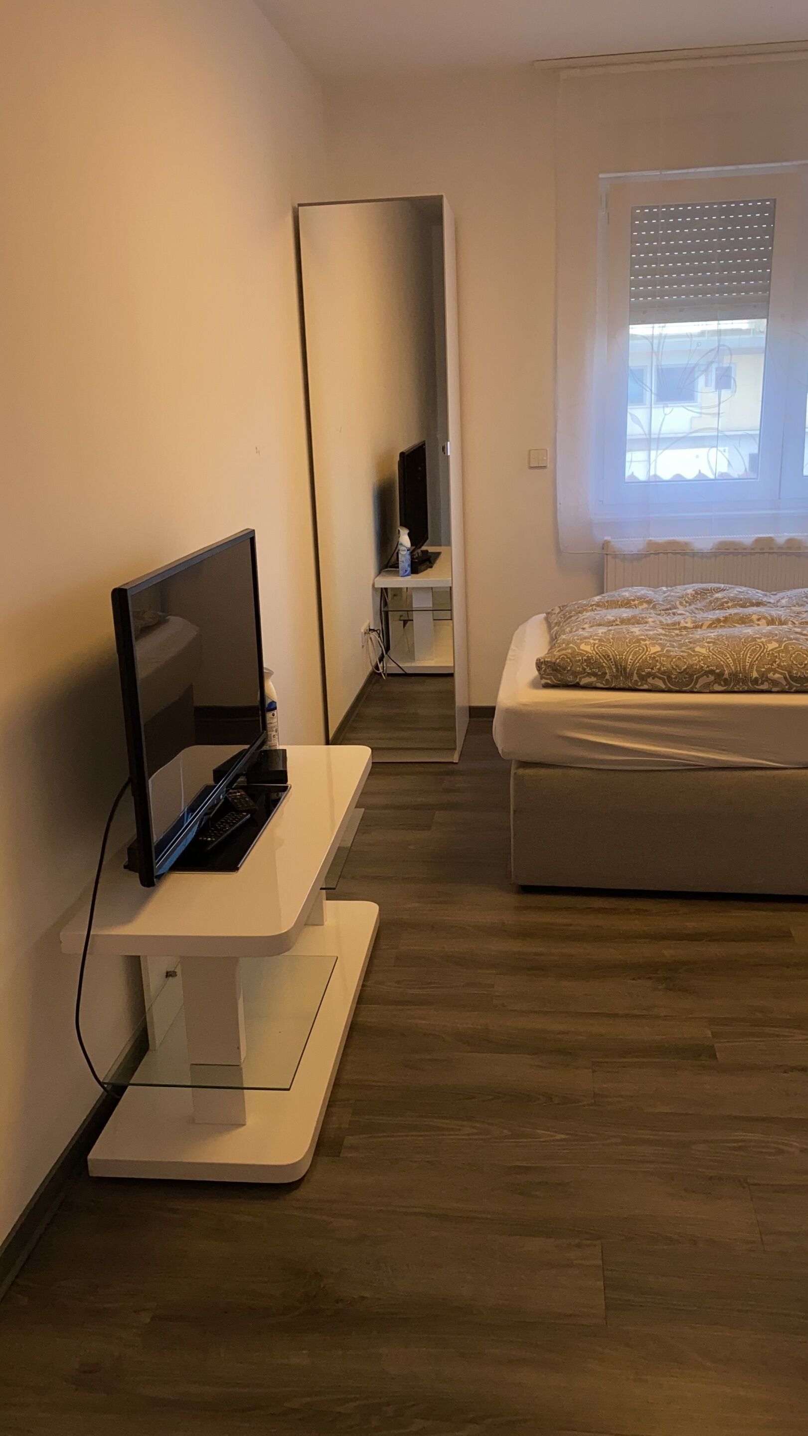 Einzelzimmer, eigenes Bad, Blick auf den Innenhof | Innenbereich