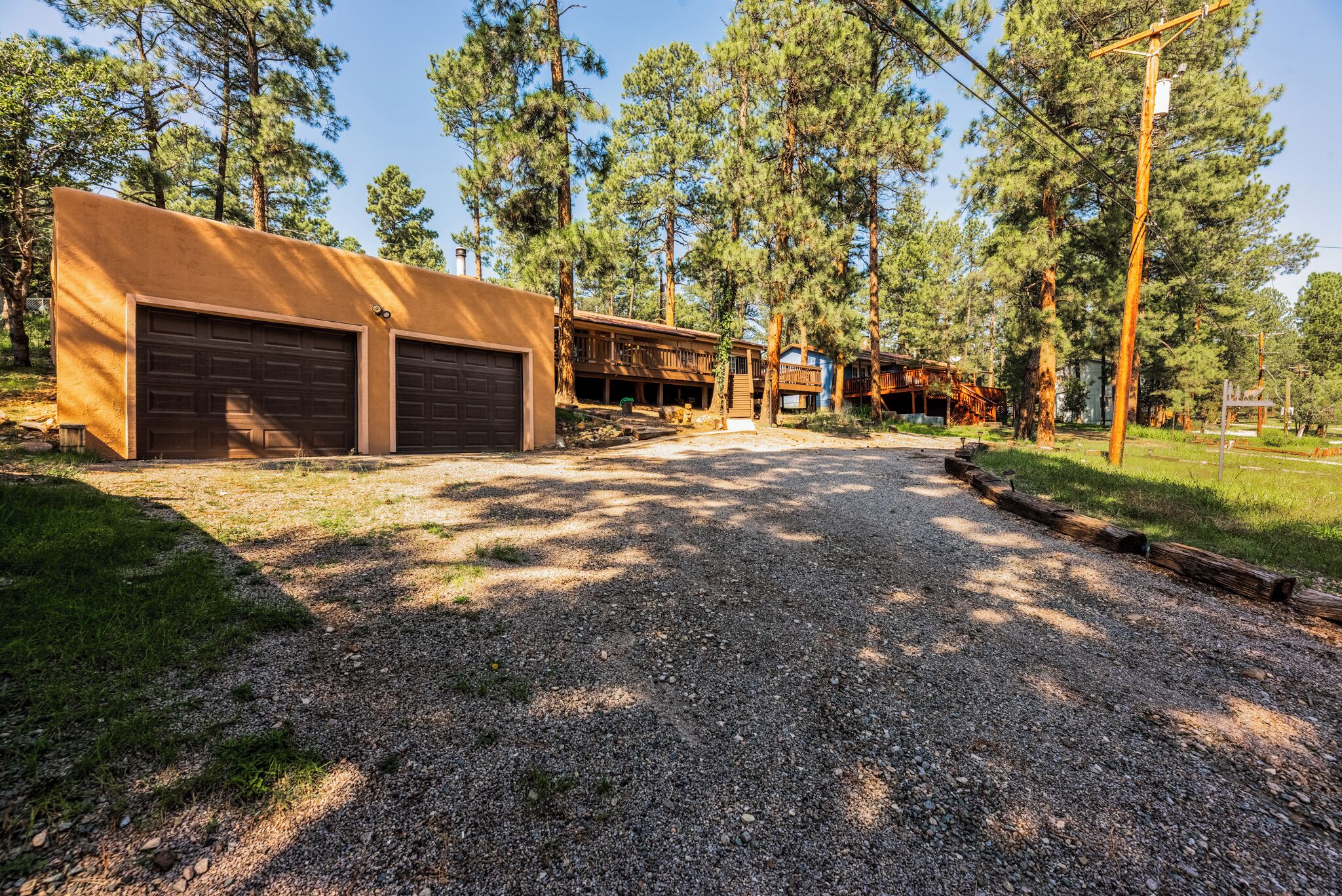 Studio (3 Bedrooms) | Tiện nghi, dịch vụ nơi lưu trú