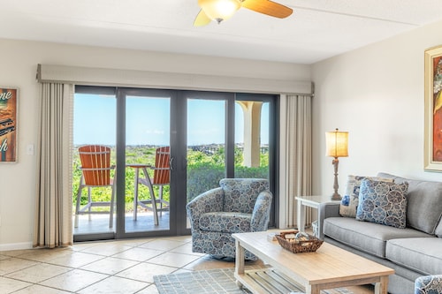 NEW LISTING!!! DIRECT OCEAN FRONT 1st FLOOR SEA PLACE CONDO!!! 2bd/2 bath