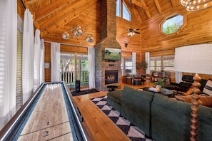 Premium Cabin, 3 Bedrooms, Hot Tub, Mountain View | Living area | 32-inch Smart TV with satellite channels, TV, Netflix