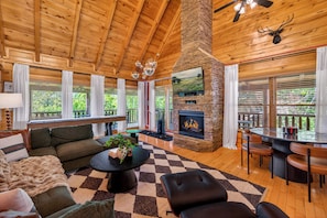 Premium Cabin, 3 Bedrooms, Hot Tub, Mountain View | Living area | 32-inch Smart TV with satellite channels, TV, Netflix
