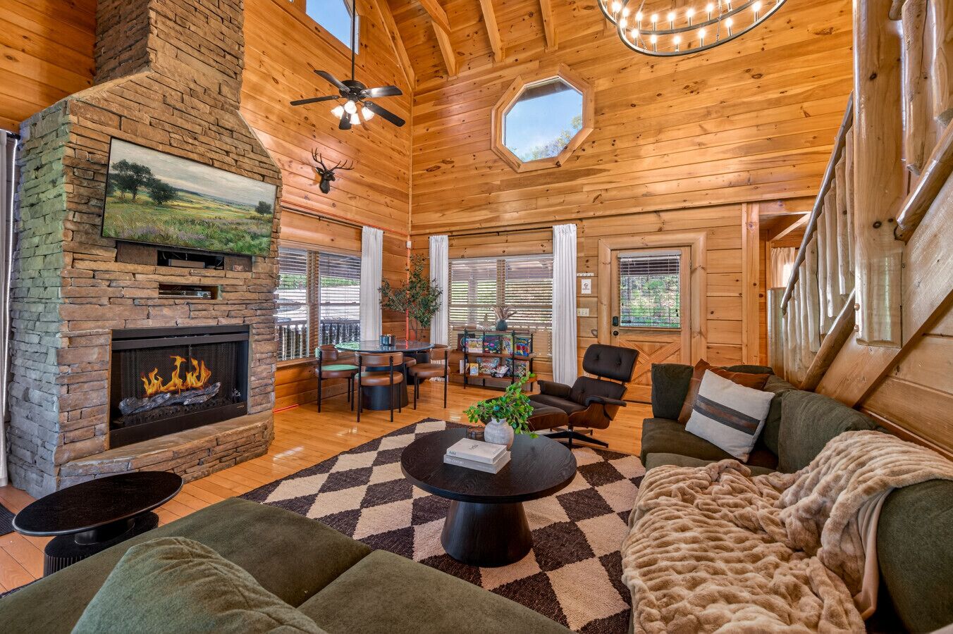 Smart TV, fireplace, Netflix, streaming services