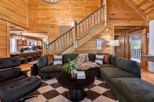 Smart TV, fireplace, Netflix, streaming services