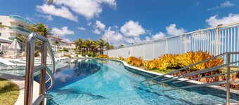 Apart no In Mare Bali Mar para 5 pessoas