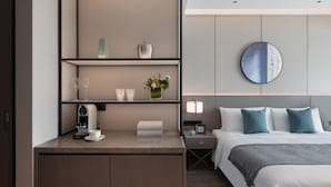 In-room safe, desk, blackout curtains, free WiFi - Star Apartment Beijing (Daxing)