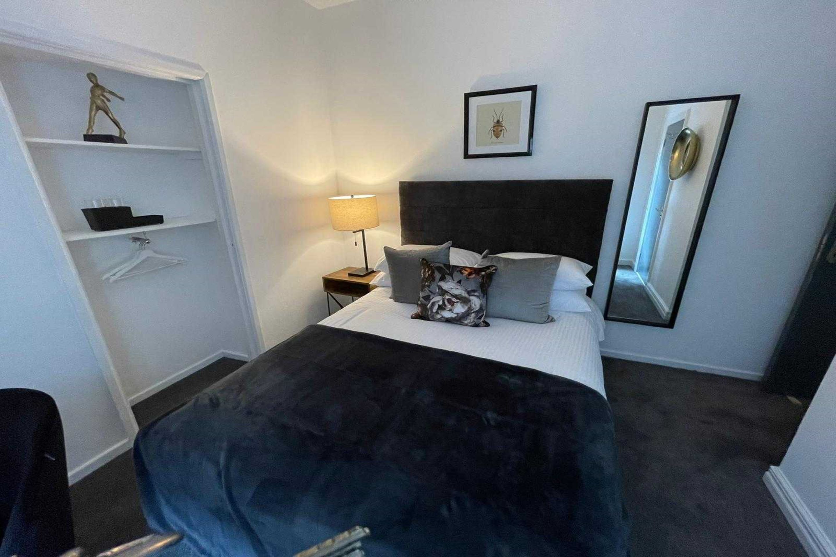 standard double room, 2 single beds | iron/ironing board, bed sheets