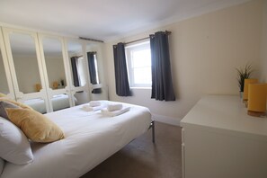 City Apartment, Private Bathroom | 2 bedrooms - 2 Bedroom Flat in Beautiful Clifton (Bristol)