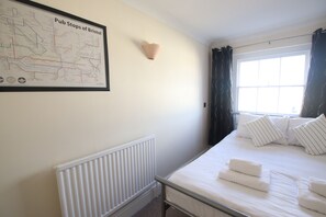 City Apartment, Private Bathroom | 2 bedrooms