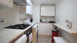 Unclassified image, 3 of 10, button - 2 Bedroom Flat in Beautiful Clifton (Bristol)