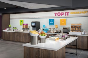 Ilmainen päivittäinen buffetaamiainen