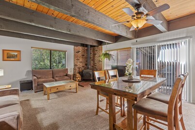 Alderman 2b - Two-bedroom pet-friendly bungalow.