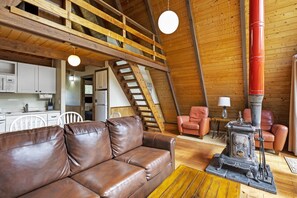 Fireplace - Four Seasons Cabin 1 with enchanting forest views (June Lake)