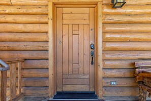 Interior - The Village Log Home (June Lake)