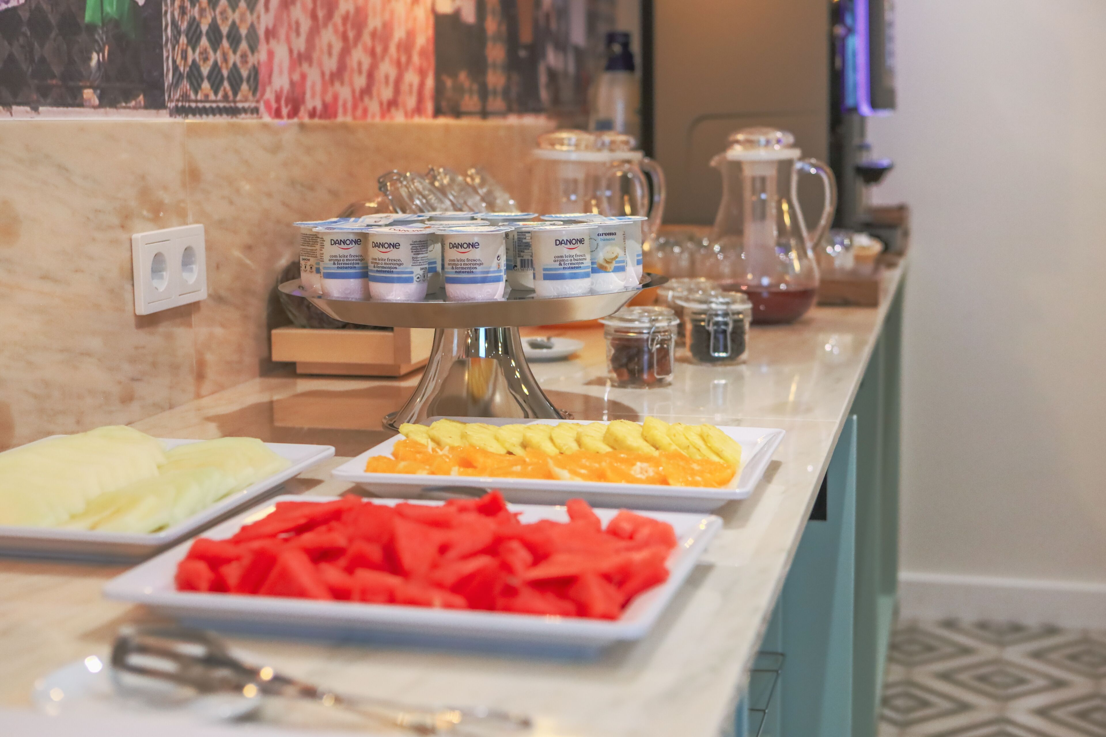 free daily self-service breakfast