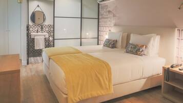 Superior Twin Room | Soundproofing, free WiFi, bed sheets, wheelchair access
