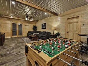 Unclassified image, 4 of 21, button